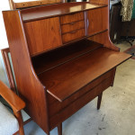 Teak Danish secretary extended